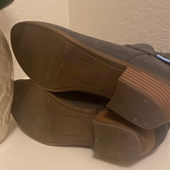 Justice boots size women/girl 8 - Picture 5 of 7